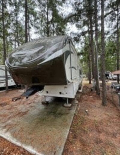 Fifth Wheel Trailer (Crusader by Prime Time Manufacturing) | Texas RV Buyers