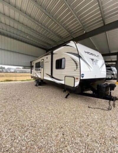 Fifth Wheel Trailer (Hideout manufactured by Keystone RV) | Texas RV Buyers