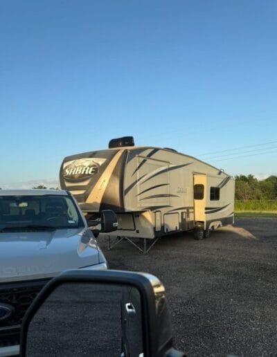 Fifth Wheel Trailer (Sabre built by Forest River) | Texas RV Buyers